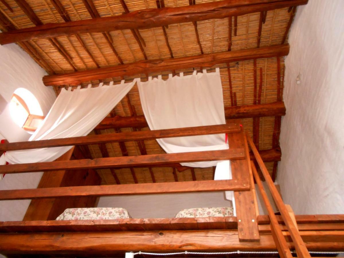 Domus Antiga Appartamenti San Giovanni Suergiu Ngoại thất bức ảnh