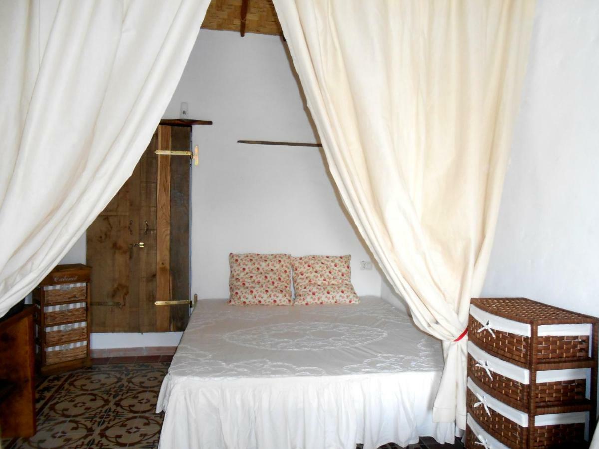 Domus Antiga Appartamenti San Giovanni Suergiu Ngoại thất bức ảnh