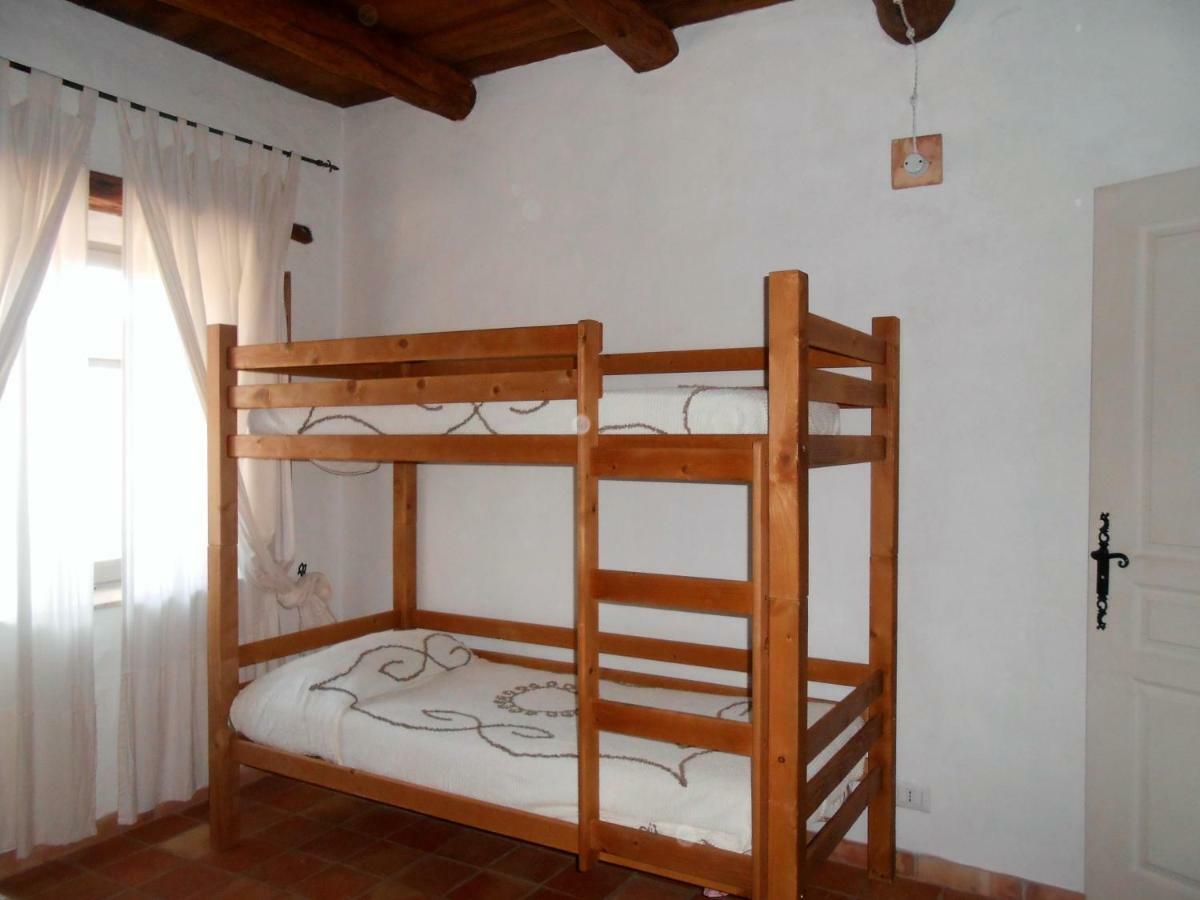 Domus Antiga Appartamenti San Giovanni Suergiu Ngoại thất bức ảnh