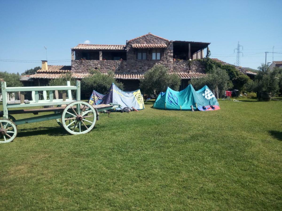 Domus Antiga Appartamenti San Giovanni Suergiu Ngoại thất bức ảnh